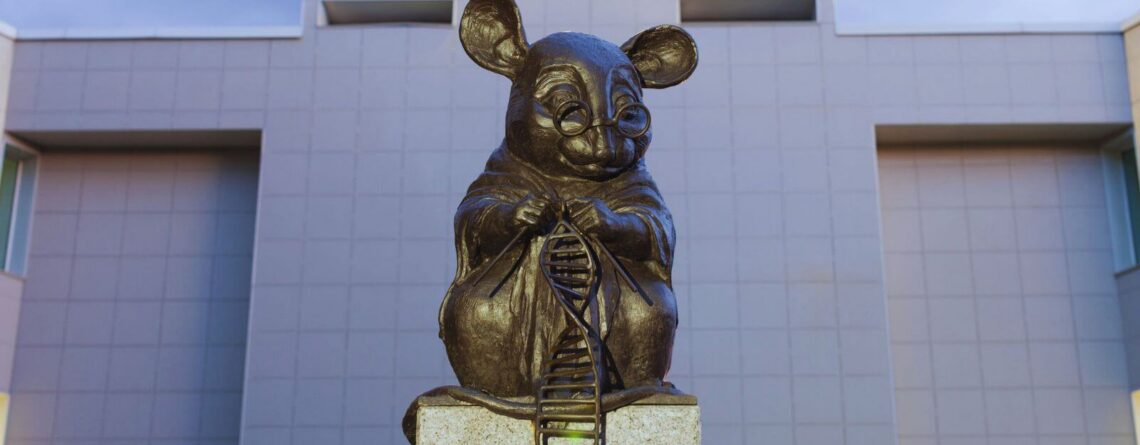 Monument to the Laboratory Mouse